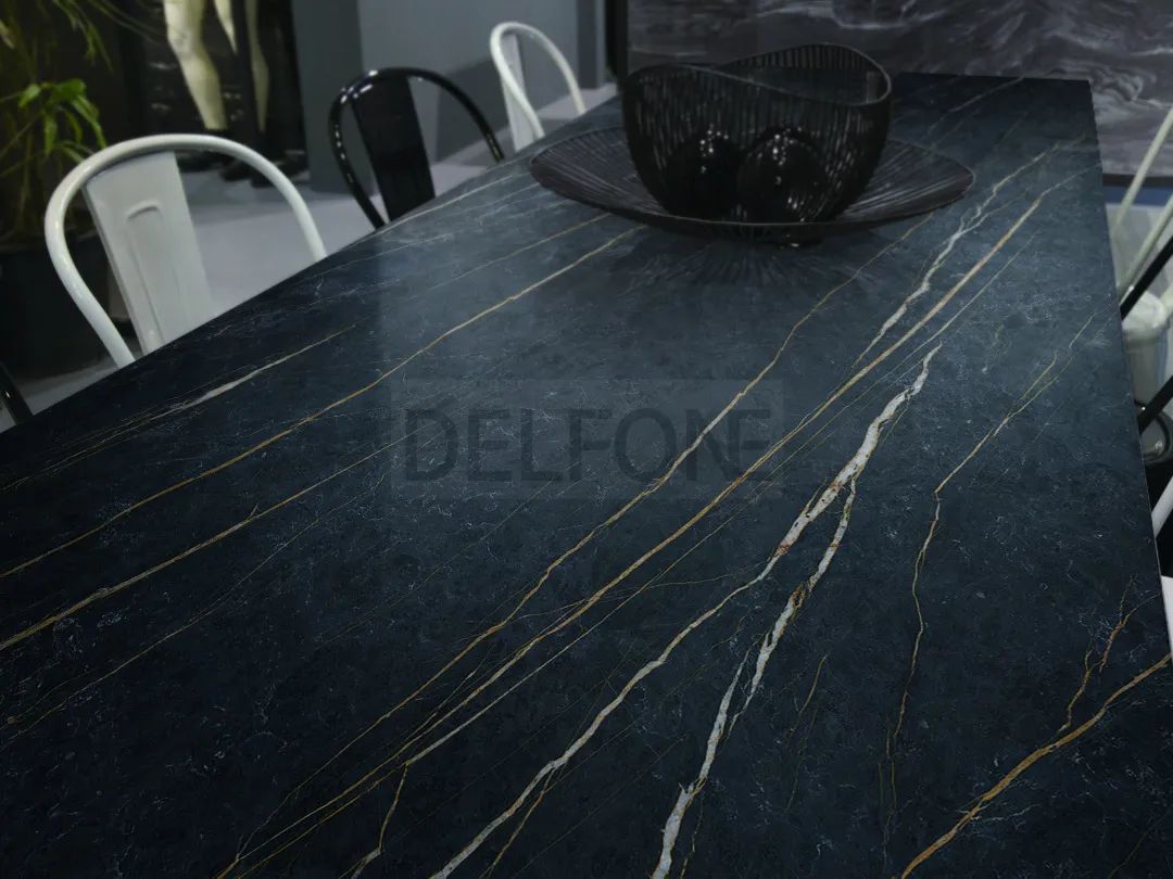 產品賞析——莎羅藍:見證時光的紋路,溫柔了歲月(圖4) 產品賞析——莎羅藍:見證時光的紋路,溫柔了歲月(圖4)