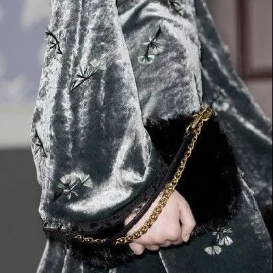 時尚“天鵝絨”,讓你的生活更藝術(圖2) 時尚“天鵝絨”,讓你的生活更藝術(圖2)