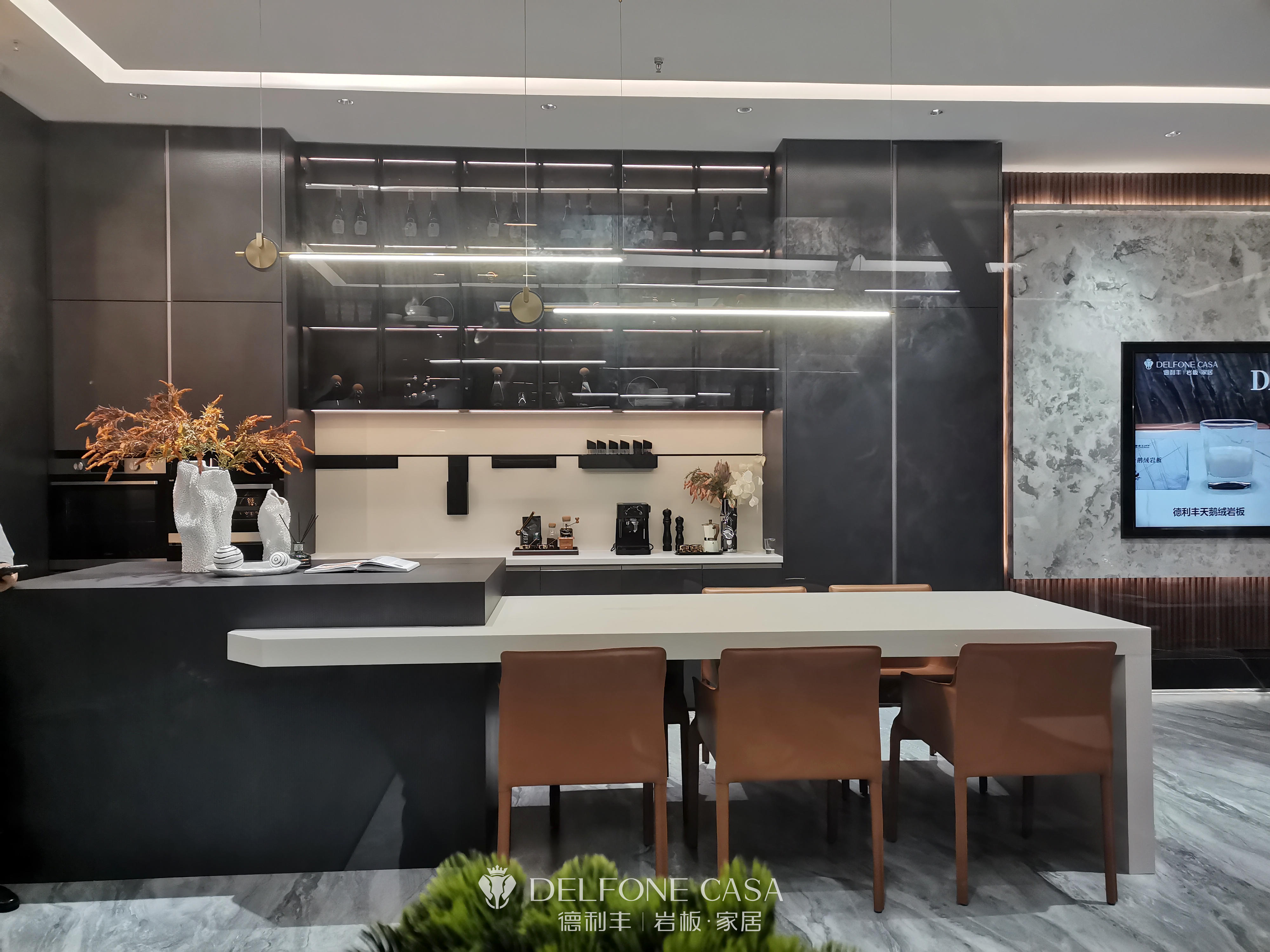 新店速遞 | 德利豐廣州巖板展館，打造輕奢大氣的質感家居(圖4)