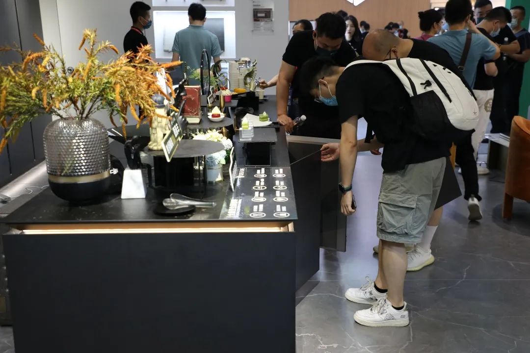 實力綻放 巖領(lǐng)未來 | 德利豐X2022廣州建博會圓滿收官!(圖2) 實力綻放 巖領(lǐng)未來 | 德利豐X2022廣州建博會圓滿收官!(圖2)