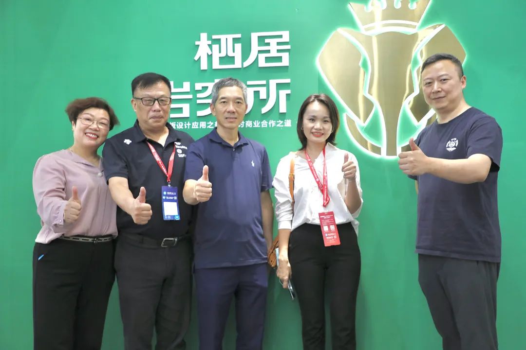 實力綻放 巖領(lǐng)未來 | 德利豐X2022廣州建博會圓滿收官!(圖3) 實力綻放 巖領(lǐng)未來 | 德利豐X2022廣州建博會圓滿收官!(圖3)