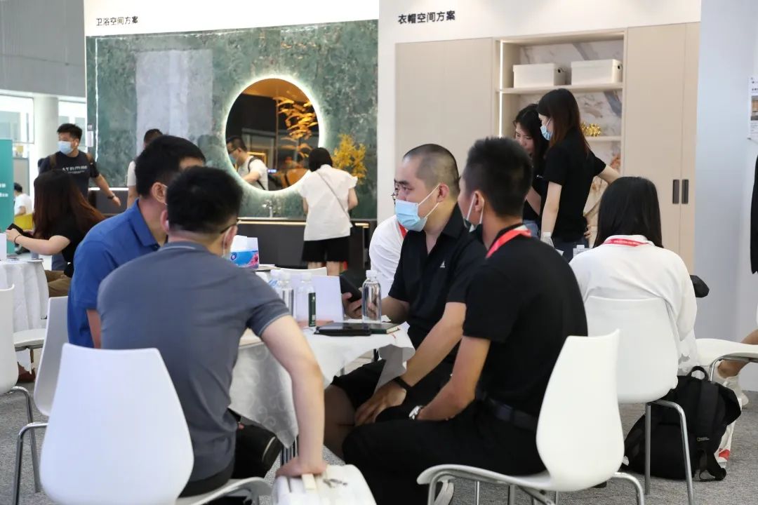 實力綻放 巖領(lǐng)未來 | 德利豐X2022廣州建博會圓滿收官!(圖10) 實力綻放 巖領(lǐng)未來 | 德利豐X2022廣州建博會圓滿收官!(圖10)