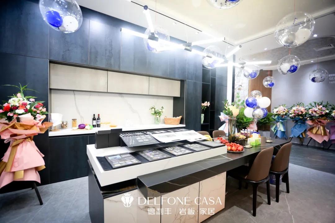 探店速遞 | 沈陽絕美巖板旗艦店,承載藝術的空間作品(圖3) 探店速遞 | 沈陽絕美巖板旗艦店,承載藝術的空間作品(圖3)