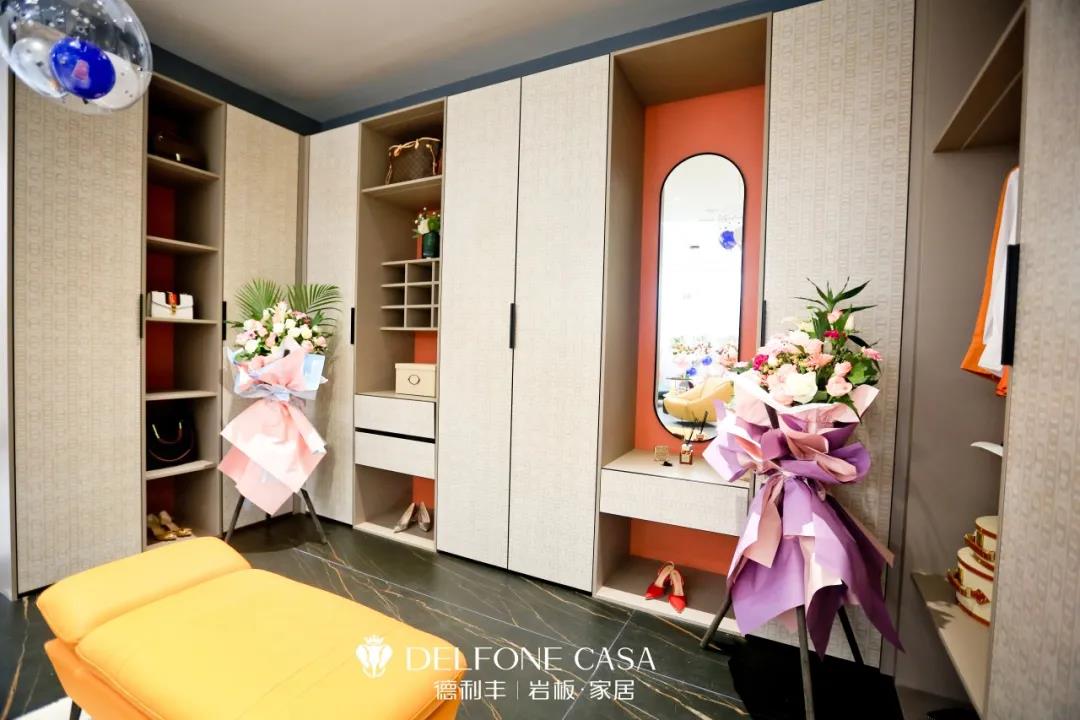 探店速遞 | 沈陽絕美巖板旗艦店,承載藝術的空間作品(圖7) 探店速遞 | 沈陽絕美巖板旗艦店,承載藝術的空間作品(圖7)