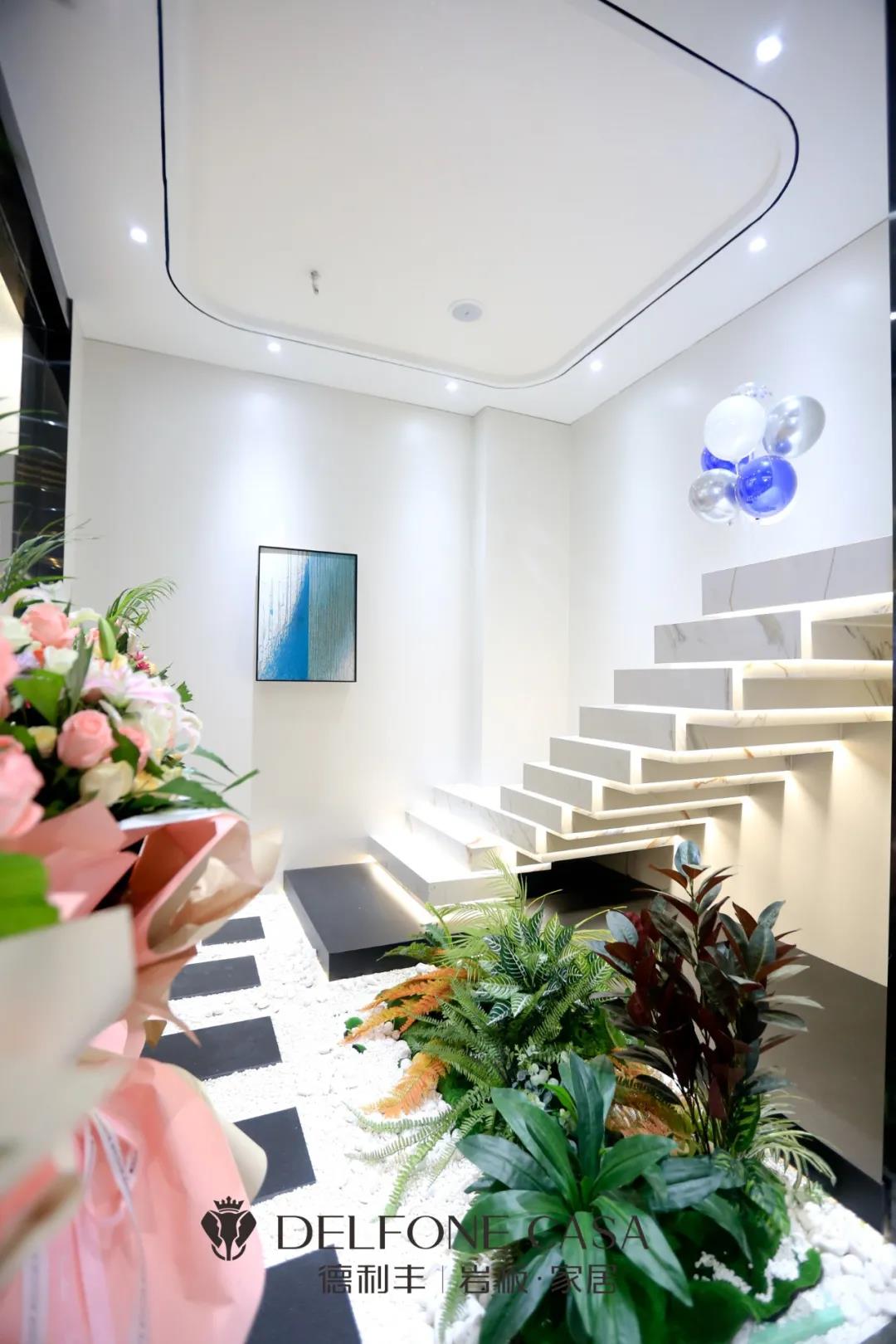 探店速遞 | 沈陽絕美巖板旗艦店,承載藝術的空間作品(圖10) 探店速遞 | 沈陽絕美巖板旗艦店,承載藝術的空間作品(圖10)