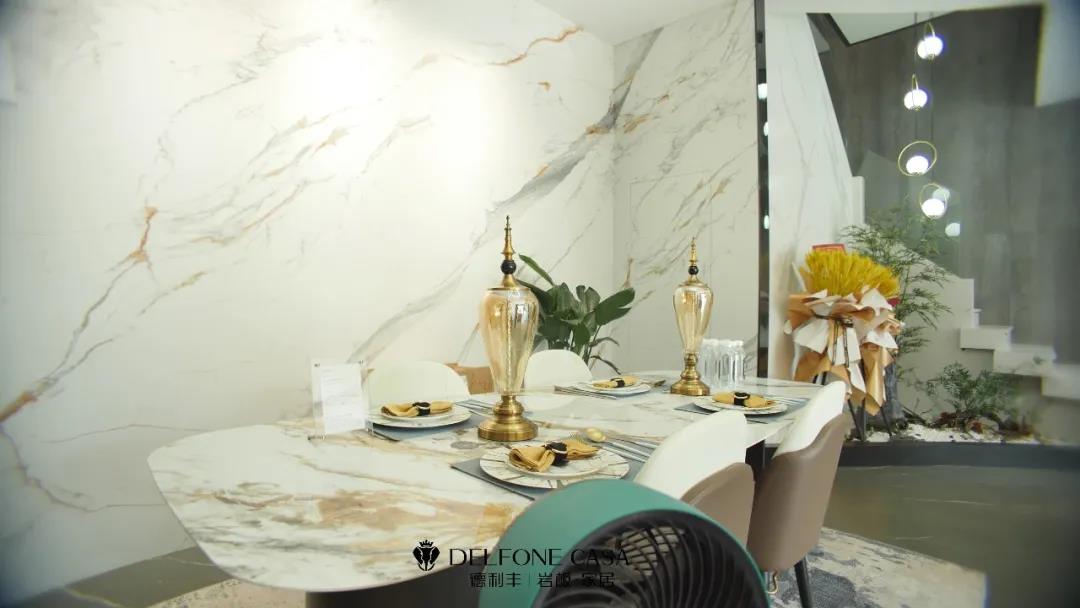 探店速遞 | 德利豐滕州巖板展館,呈現(xiàn)獨特空間美感(圖4) 探店速遞 | 德利豐滕州巖板展館,呈現(xiàn)獨特空間美感(圖4)