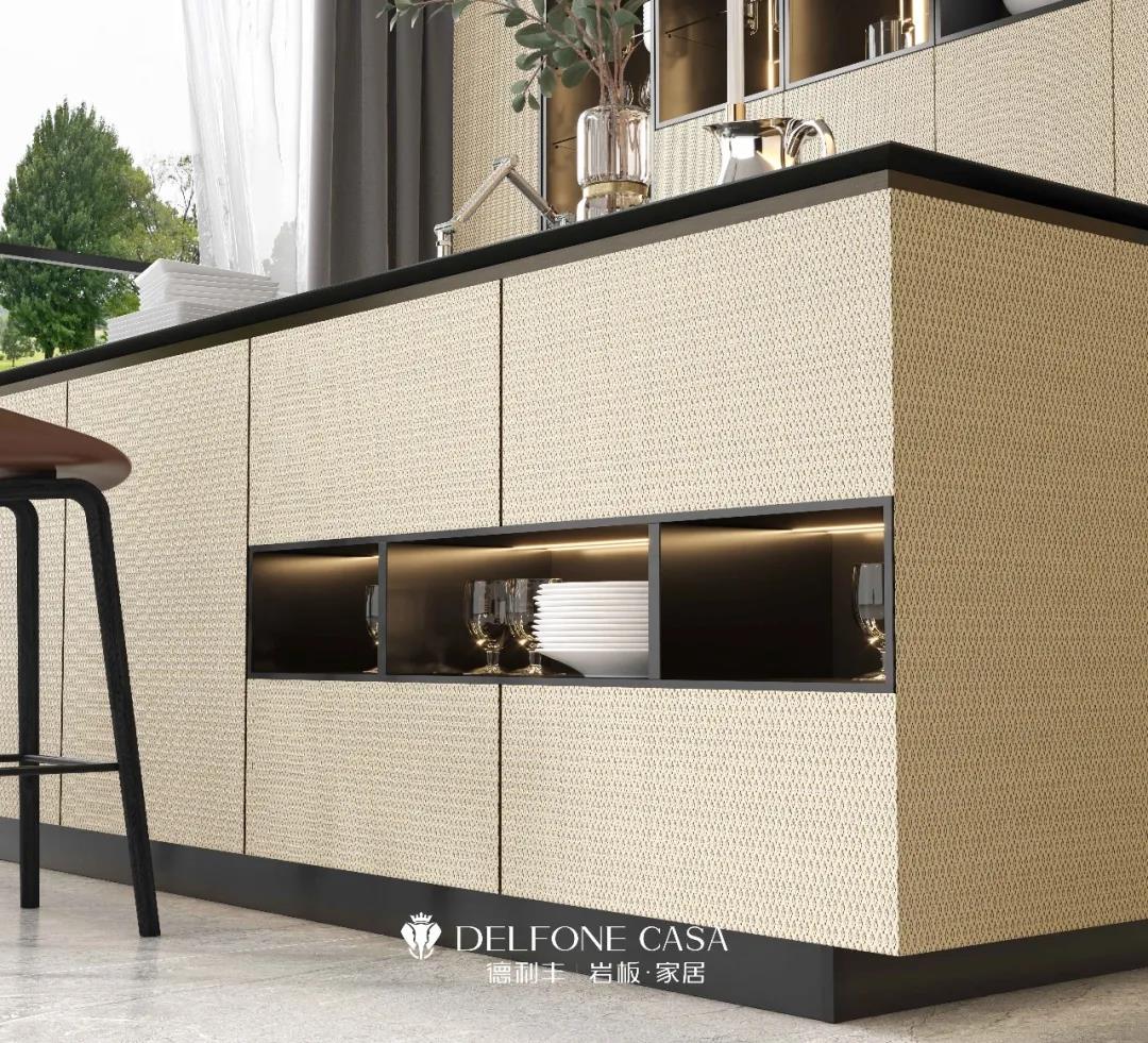 DELFONE新品 | 庫里南展現金屬時尚范，show出新高度