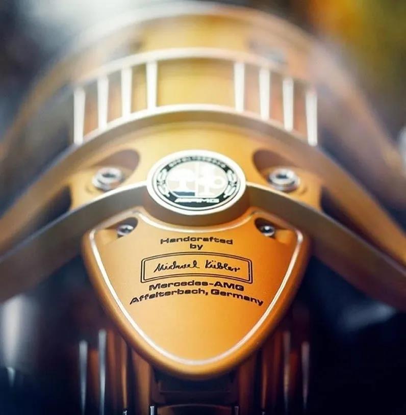 DELFONE新品 | 帕加尼以卓絕的金屬質感,雕刻摩登鋒芒(圖1) DELFONE新品 | 帕加尼以卓絕的金屬質感,雕刻摩登鋒芒(圖1)