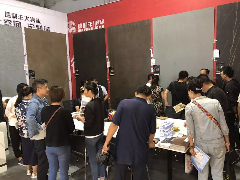 客似云來,德利豐家居成甘肅藍裝家博會貴寵!(圖6) 客似云來,德利豐家居成甘肅藍裝家博會貴寵!(圖6)