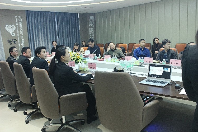 融創集團領導一行到金牌企業參觀考察，共謀合(圖14)