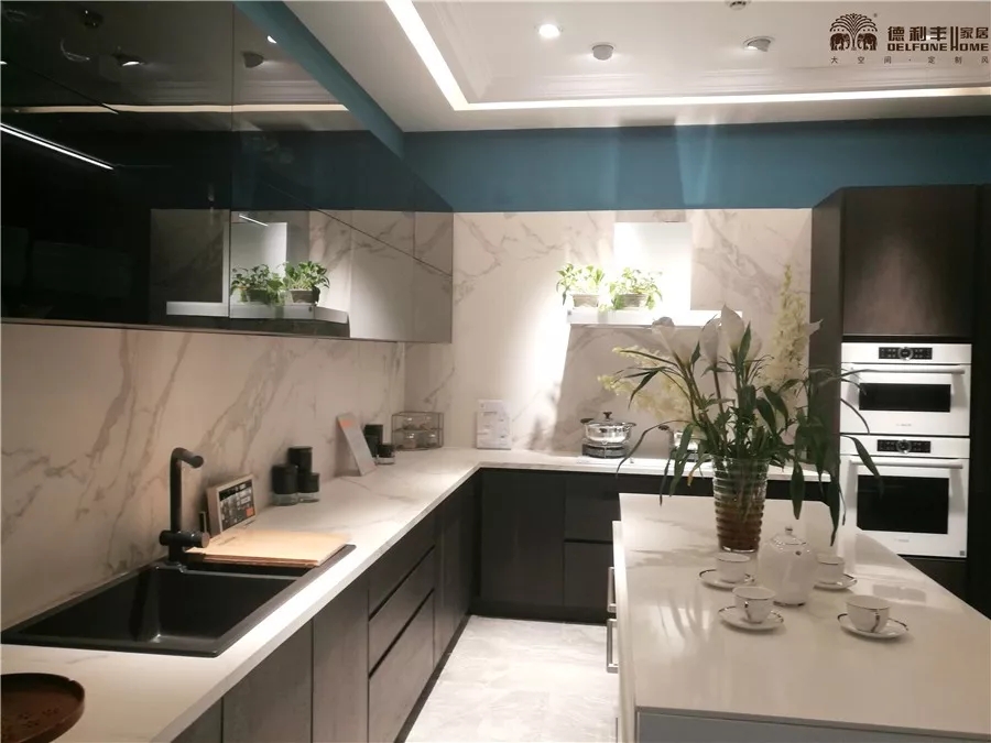 “不食人間煙火”的巖板櫥柜(圖5) 德利豐家居巖板櫥柜