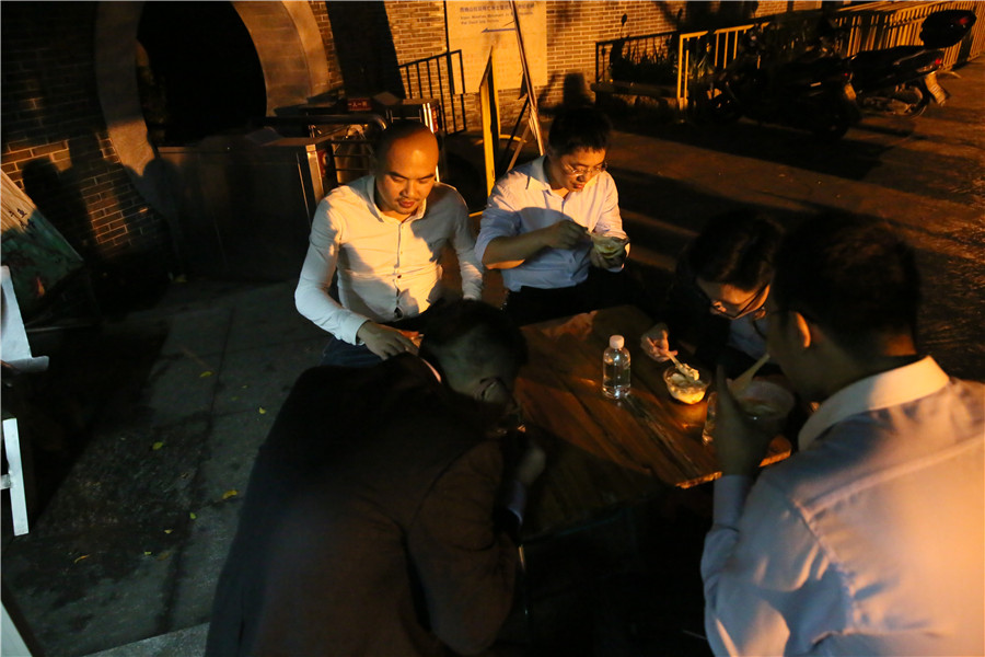 跑進新時代—德利豐家居爬西樵山活動圓滿舉行(圖7)