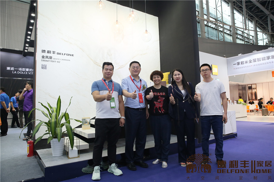 熱度持續飆升!行業協會領導對德利豐大巖板贊(圖12) 熱度持續飆升!行業協會領導對德利豐大巖板贊(圖12)