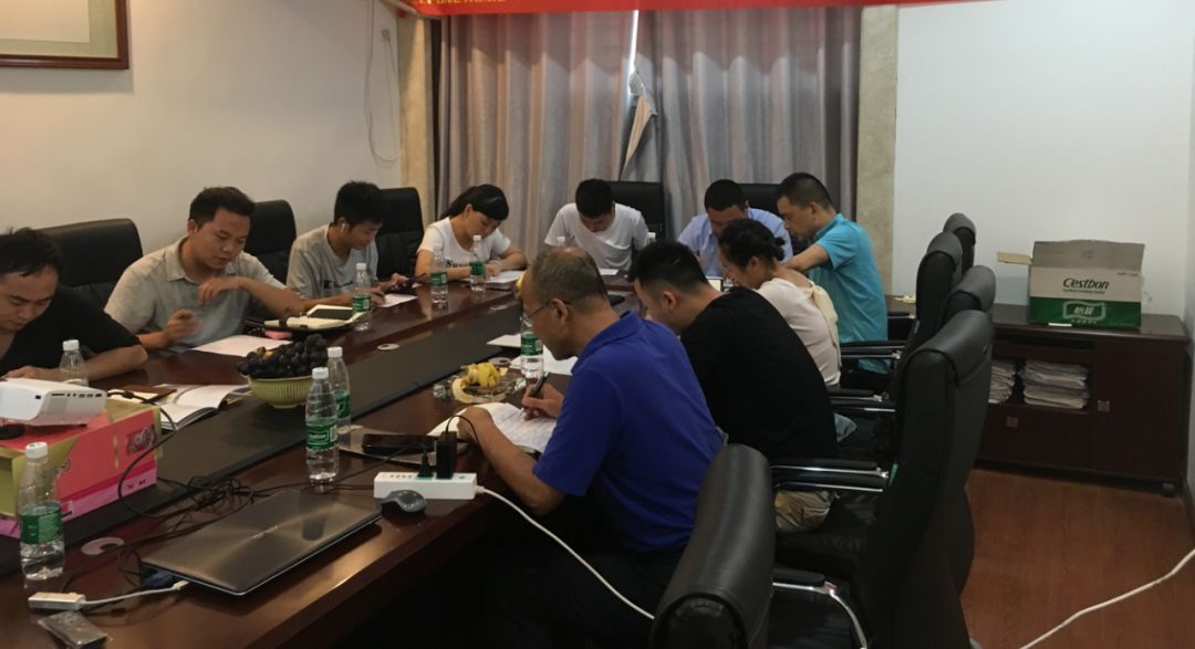 只做將軍不做兵!德利豐家居紅安縣終端實戰(zhàn)特(圖2) 只做將軍不做兵!德利豐家居紅安縣終端實戰(zhàn)特(圖2)